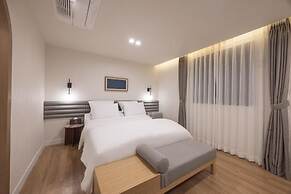 H-AVENUE HOTEL