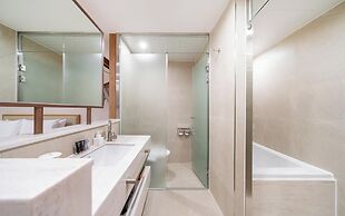 H-AVENUE HOTEL HAEUNDAE