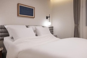 H-AVENUE HOTEL