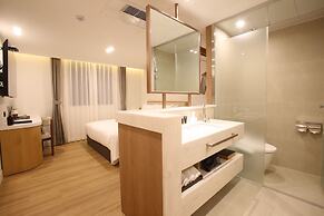 H-AVENUE HOTEL