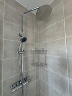 Cozy Burnley Retreat - 3 Beds