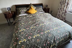 Cosy 4-bed Cottage - Scenic Retreat, Aga & Wifi