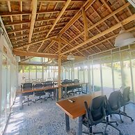 Elhoppo Pasir putih resort & resto