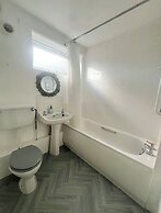 Manchester Holiday Home