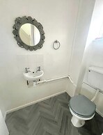 Manchester Holiday Home