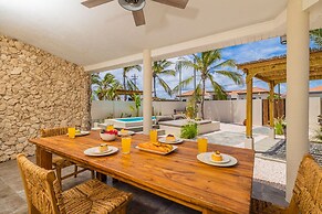 Newly Renovated Amazing Location Private Pool