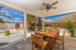 Newly Renovated Amazing Location Private Pool