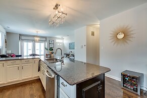 3 BR 3 BTH - UIC, Med Dist & Down Town + Garage by AllSet Turnover