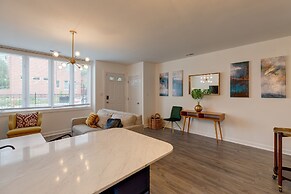 3 Beds, 2BA Condo NearDowntown & Park by AllSet Turnover