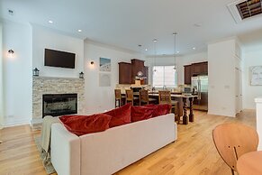 Breathtaking & Bright: Designer 2BD with Garage by AllSet Turnover