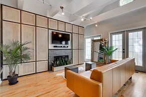 Division St Designer Home in Heart of Wicker Park by AllSet Turnover