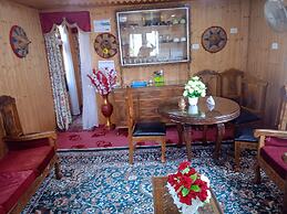 Houseboat New Dongola