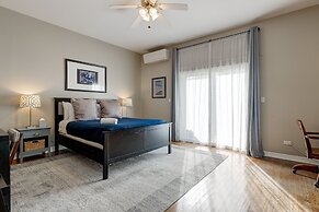 Spacious & Elegant Old Town Duplex by AllSet Turnover