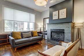 Spacious & Elegant Old Town Duplex by AllSet Turnover