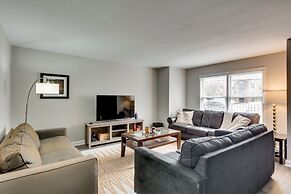 3 br/2 ba w/ Building Laundry by IL Med District by AllSet Turnover