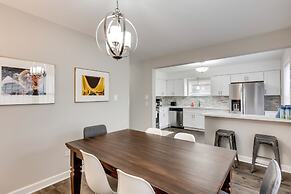 3 br/2 ba w/ Building Laundry by IL Med District by AllSet Turnover