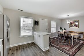 Bright 3 bed w/ laundry & parking 8min downtown by AllSet Turnover