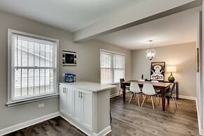 Great 6 BR/4 BA house for larger groups up to 12 by AllSet Turnover