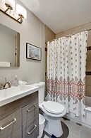 Great 6 BR/4 BA house for larger groups up to 12 by AllSet Turnover