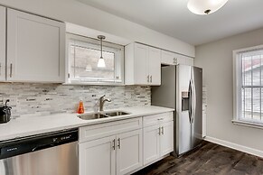 Great 6 BR/4 BA house for larger groups up to 12 by AllSet Turnover