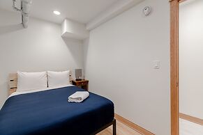 Spacious & Clean Ukrainian Village 2 Bedroom! by AllSet Turnover