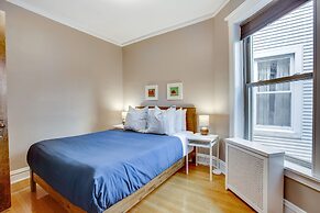 Comfortable Vintage North Side Retreat for 8 by AllSet Turnover