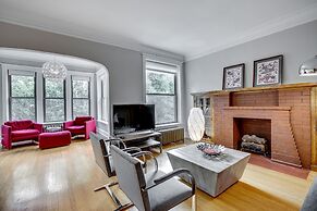 Comfortable Vintage North Side Retreat for 8 by AllSet Turnover