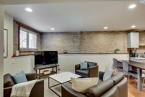 Newly rehabbed! 2BR with Vintage Charm by AllSet Turnover