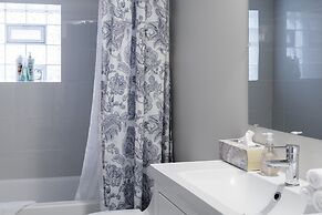 Chic, Modern Lincoln Square Condo with Open Layout by AllSet Turnover