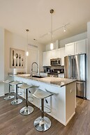 Designer 3BR with Balcony & Elevator on Clark! by AllSet Turnover