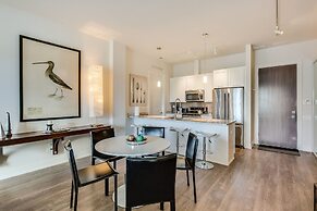 Designer 3BR with Balcony & Elevator on Clark! by AllSet Turnover