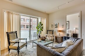 6 Bedrooms in Beautiful Sheridan Park! by AllSet Turnover