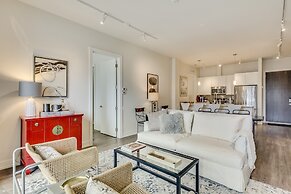 3BR w/ Elevator, Patio & Laundry near the Red Line by AllSet Turnover