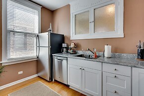 Warm & Comforting 4BR/2BA in Andersonville by AllSet Turnover