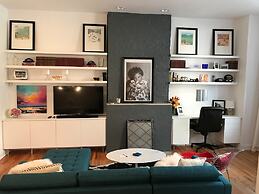 Chic Home! Walk to Nightlife-Comedy-Restaurants! by AllSet Turnover