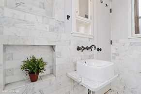 Chic Home! Walk to Nightlife-Comedy-Restaurants! by AllSet Turnover