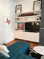 Chic Home! Walk to Nightlife-Comedy-Restaurants! by AllSet Turnover