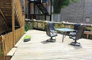 Chic Home! Walk to Nightlife-Comedy-Restaurants! by AllSet Turnover