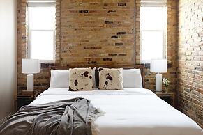 Breathtaking Getaway in Prime Lakeview Location! by AllSet Turnover