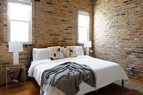 Breathtaking Getaway in Prime Lakeview Location! by AllSet Turnover