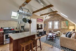 Bright & Lofty Bucktown 1BR by AllSet Turnover