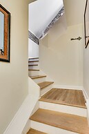 Bright & Lofty Bucktown 1BR by AllSet Turnover