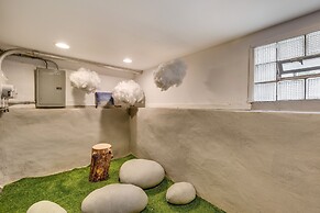 Charming 2 Bedroom Apartment in Logan Square by AllSet Turnover