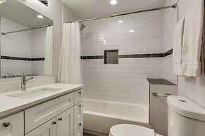 Vibrant & Stylish 4 Bed Condo near Humboldt Park by AllSet Turnover