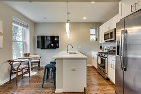 Vibrant & Stylish 4 Bed Condo near Humboldt Park by AllSet Turnover