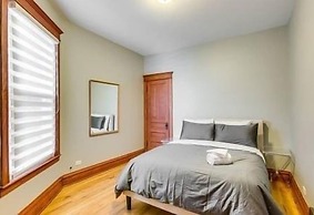 Logan Square Beauty with 2 Bedrooms w/Parking by AllSet Turnover