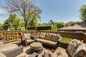 Renovated 3BR Duplex in Logan Square w/Parking by AllSet Turnover