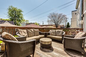 Renovated 3BR Duplex in Logan Square w/Parking by AllSet Turnover