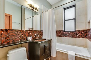 Renovated 3BR Duplex in Logan Square w/Parking by AllSet Turnover