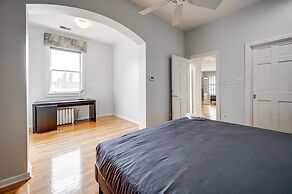 Huge Lincoln Park 6 Bed Duplex with Free Parking! by AllSet Turnover